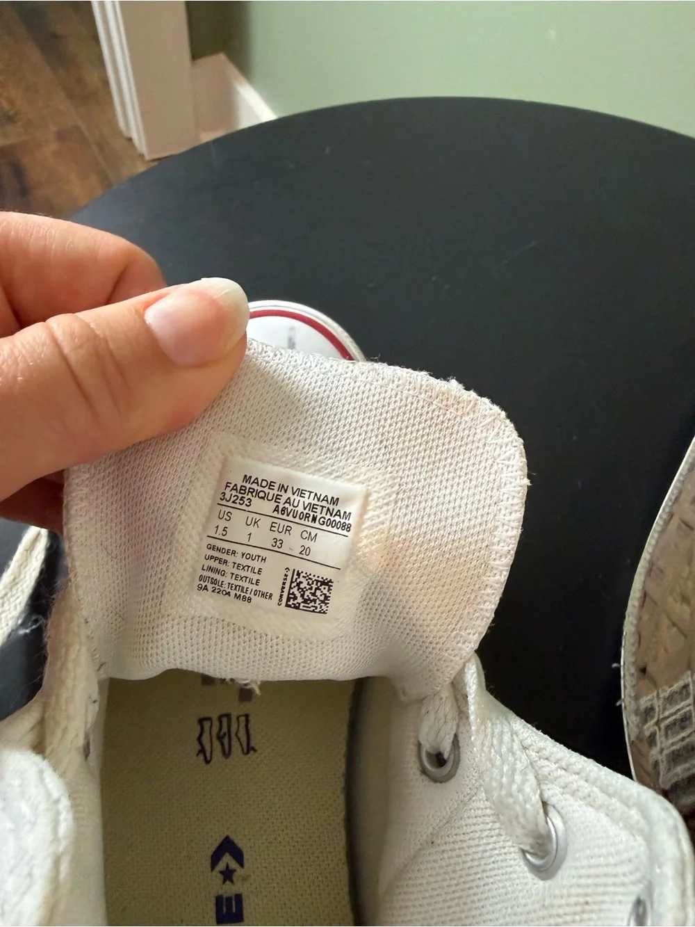 Converse youth child